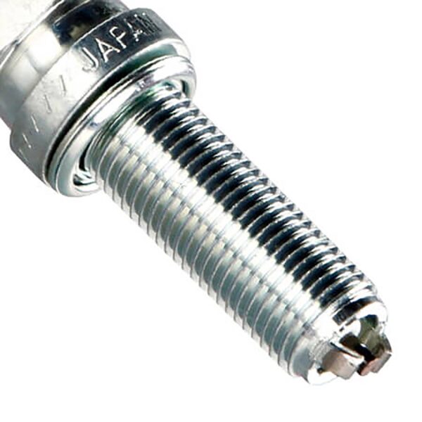 NGK SPARK PLUG LMAR9E-J (6884)